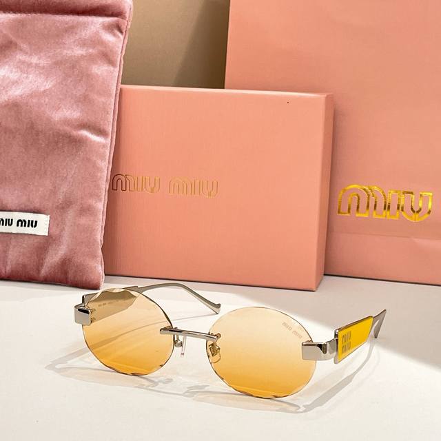 Miu Mi* Model: Mu 1712Lvsize: 57 ports 18-145 Ddd