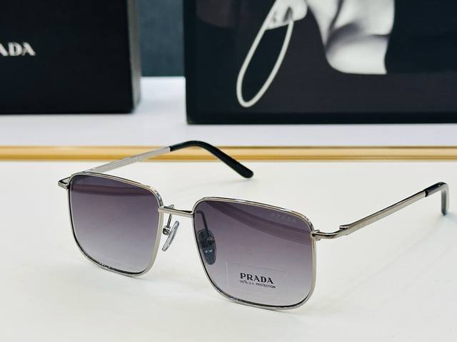 Prad*Pr C52V Size: 52 (17-145) This eyewear series boasts exquisite craftsmanshi