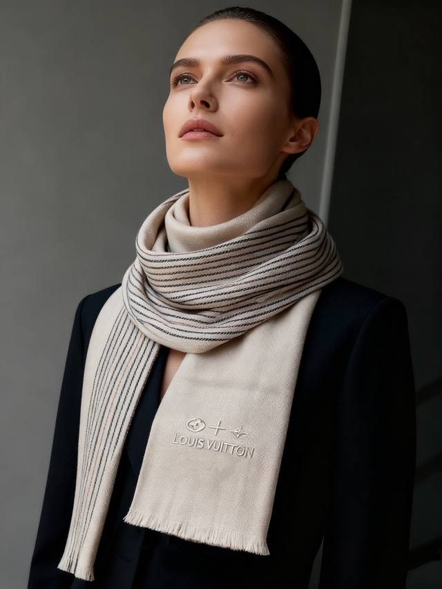 Louis Vuitton check embroidery, top-quality, superb item [crying emoji]. It can