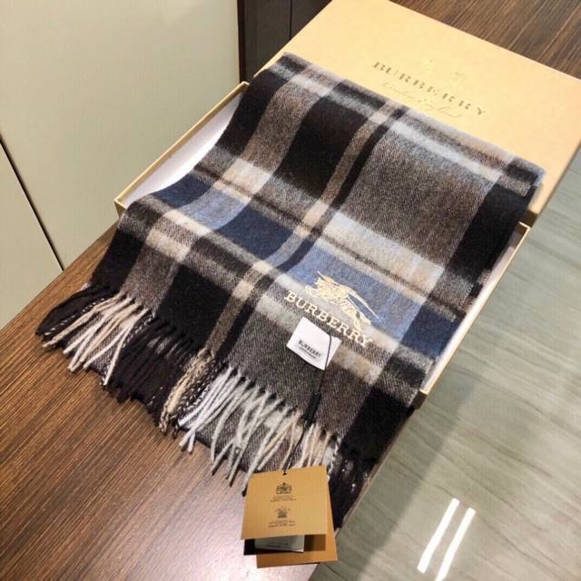 Burberry European cashmere unisex style available. Top-quality original overstoc