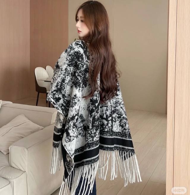 Highly recommended! This Cd animal print large square scarf/shawl/blanket is abs