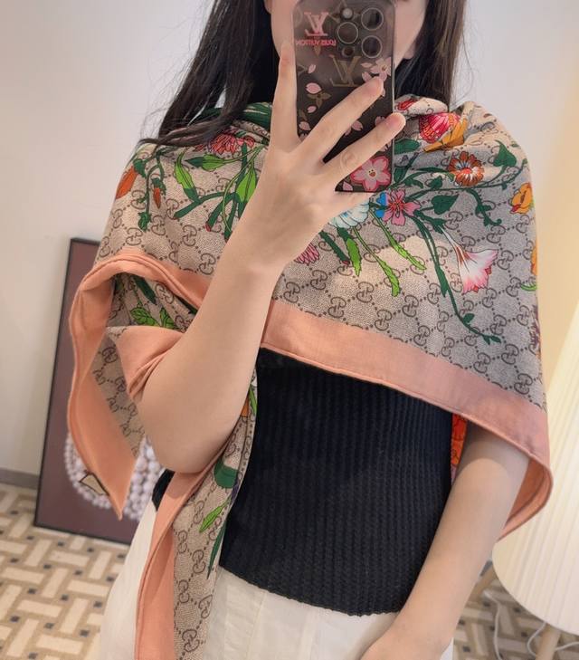 Original Gucci 140cm Velvet Scarf. The classic Gucci floral print is presented w