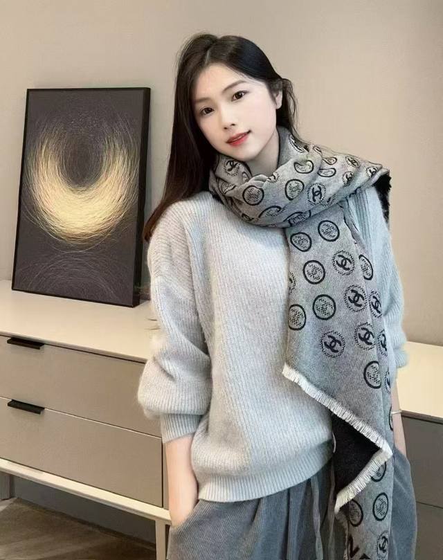 Chanel exudes high-end comfort and fashionable elegance. Trust me, grab this! Th