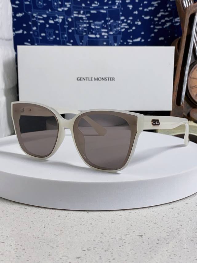 Gentle Moster Gm 2025 New Polarized Hot Selling Floating Cloud Mark Minimalist S
