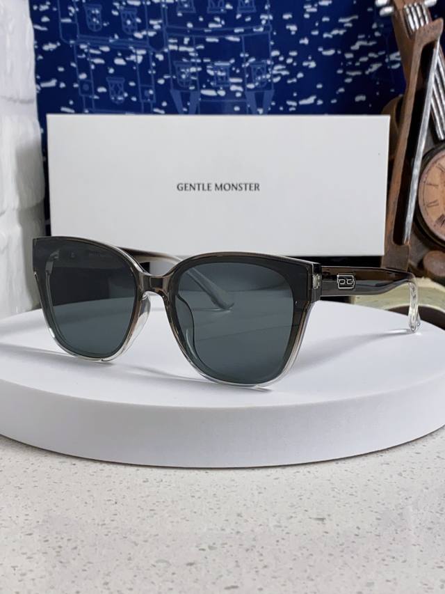 Gentle Moster Gm 2025 New Polarized Hot Selling Floating Cloud Mark Minimalist S