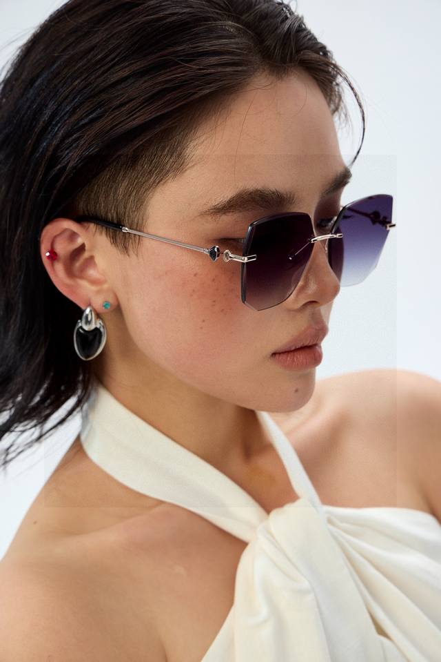 Chanel - Nylon Polarized Sunglasses 2025 Spring New Trendy Hot Item Fashionable