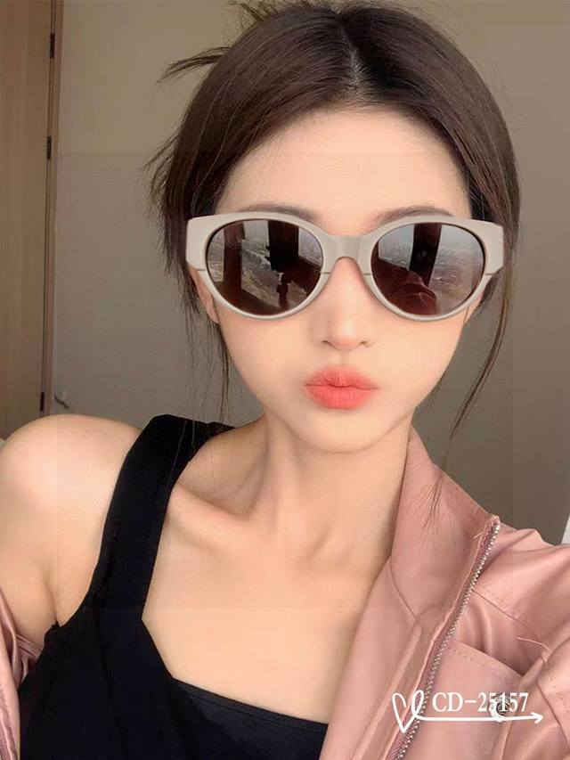 Dior (France) - Polaroid Resin Polarized Lenses, Tr90 Frame, Lightweight and Com