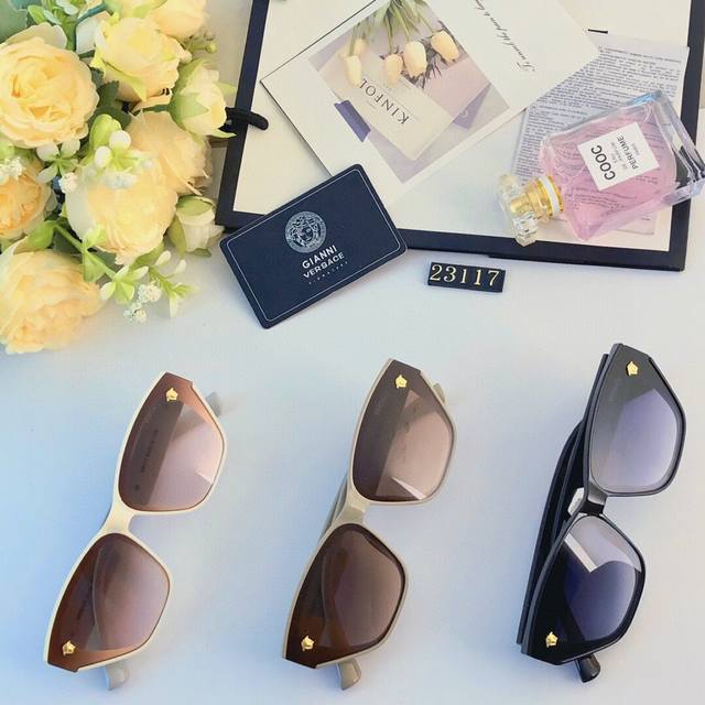 Versac* Style European and American Luxury Women's Personalized Wide-Leg Street