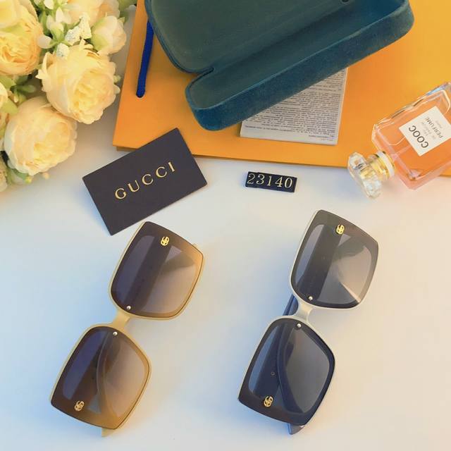 Gucc* New High-End Square Sunglasses for Women, Fashionable and Niche, UV400 Ele