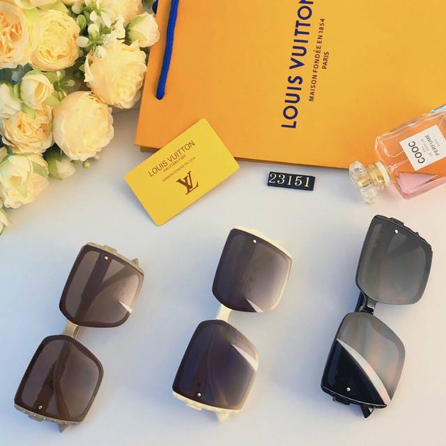 Louisvuitto* Retro High-End Sunglasses Women's Large Square Frame Street Style I