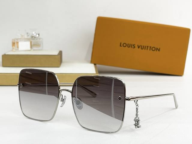 Louis Vuitton Mod: Z1720U One model per color Size: 60mm (17-140mm) Ddd