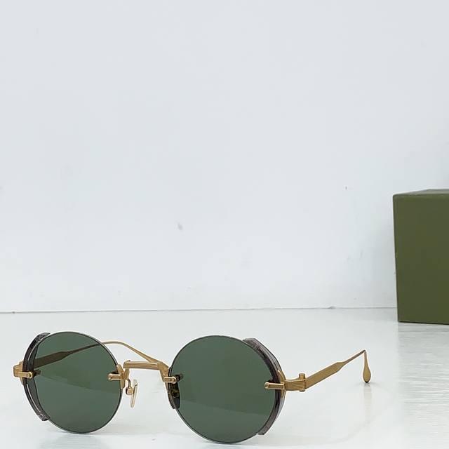 Akon* Mod: Jupiter Aks-519 Size: 46 ports 22-145 Ddd