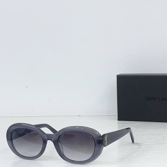 Saint Lauren* Mod: Sl812F Size: 54-21-145 Ddd