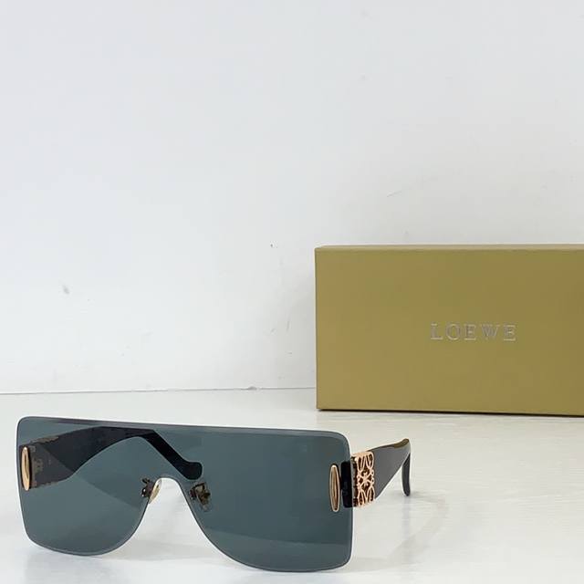 Loew* Mod: Lw5134S Size: 147 ports 0-145 Ddd