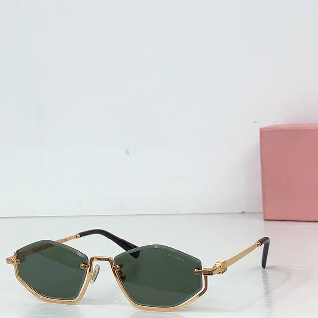 Miu Mi* Model:Mu 1746S Size: 55 ports 18-145 Ddd