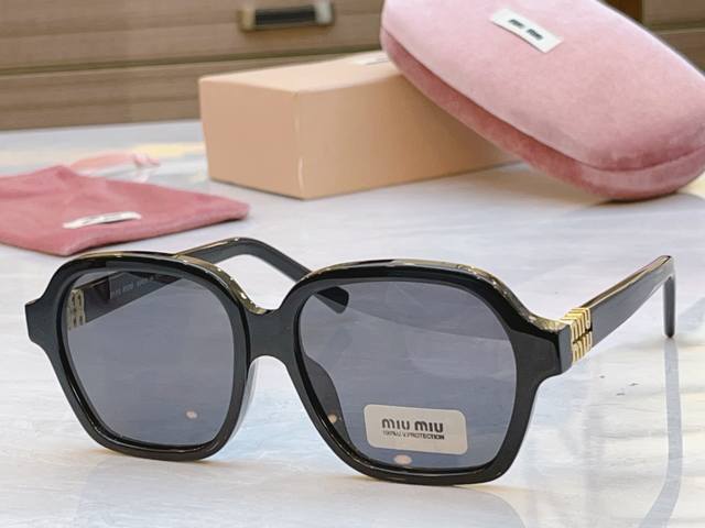 Miumi* New sunglasses, Mod: Mu 03Yv, Size: 54