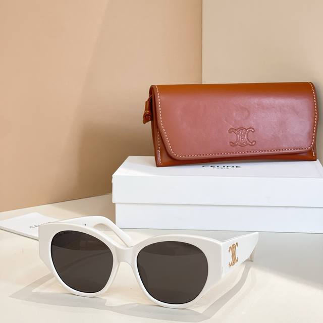 Celin*Model:Cl40328Size:56 ports 18-140 Ddd