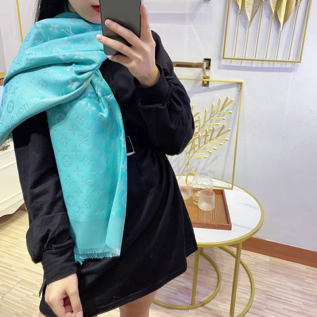 High quality, welcome to compare. This is the same style scarf, silk wool LV sha