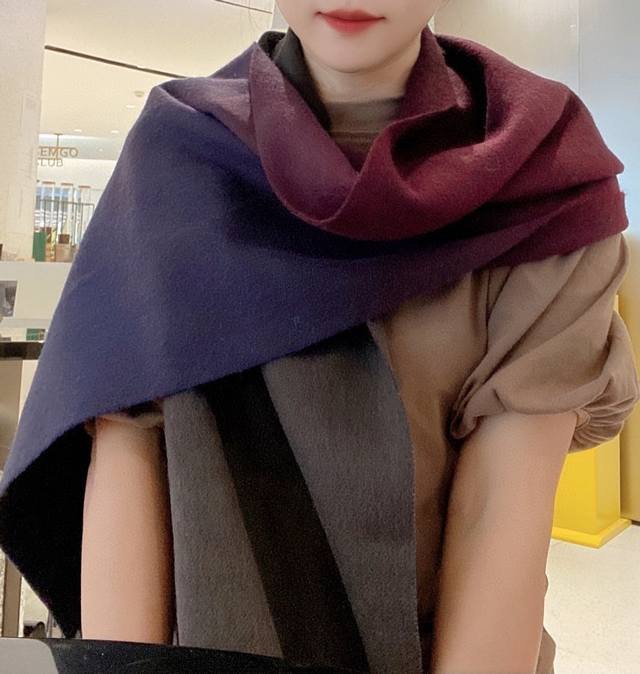 Loewe Gradient Color Paris Fashion Show Business Men's and Women's Double-Sided