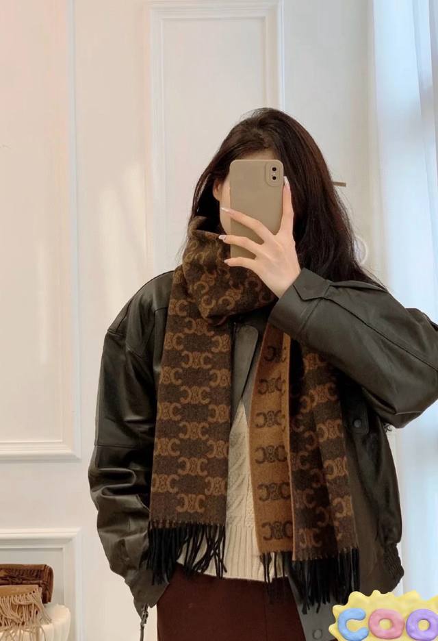 2610 Celine Arc de Triomphe monogram cashmere scarf is finally here! Here are th