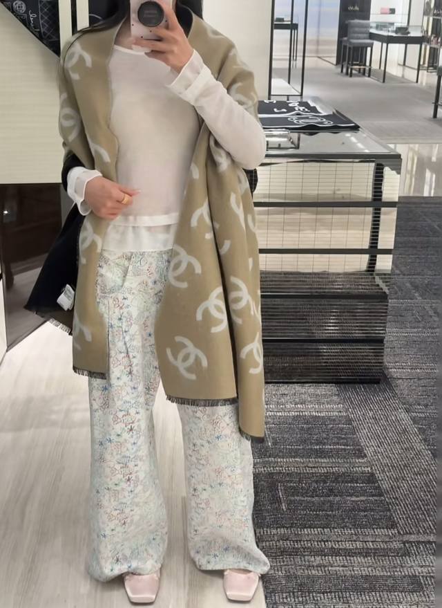 Latest Chanel 25B Black and White Shawl! I absolutely love this all-logo shawl!