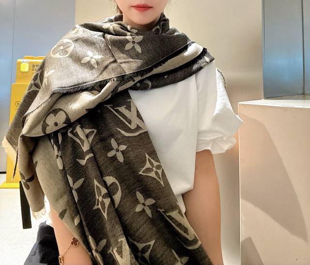 Latest from the boutique! If you've been following the trend, you should know th