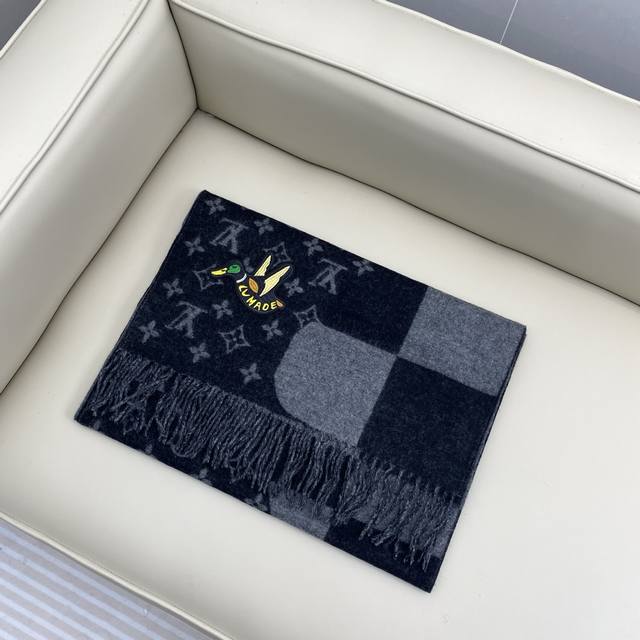 Nigo Collaboration Duck Embroidered Scarf Official Website Model: M 0 Tag: 100%