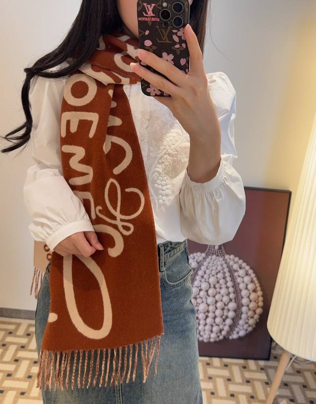 New Loewe graffiti-style reversible scarf! A stunning new Loewe scarf! Highly re