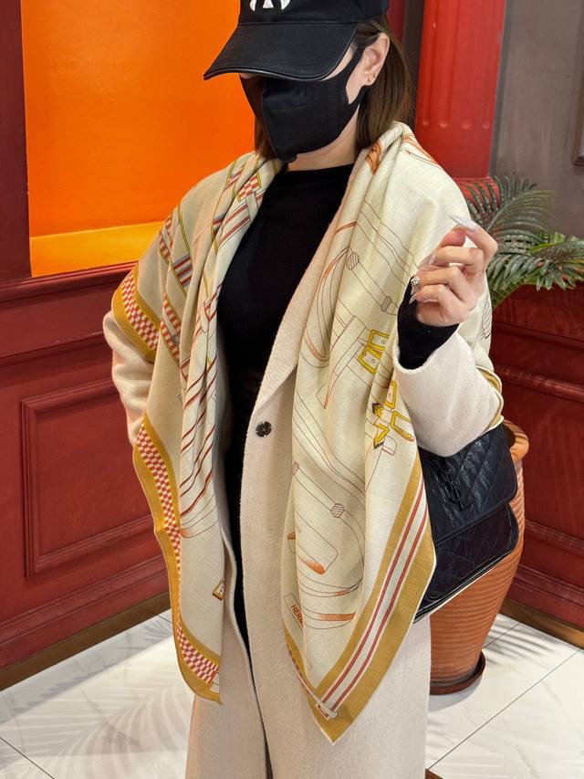 Double-sided, same color, original Herm