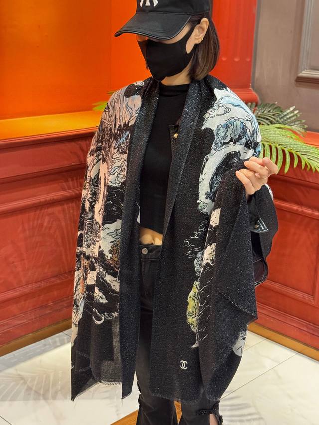 Glowing Scarf, 2025 Fall/Winter Ready-to-Wear Collection - Chanel. This collecti