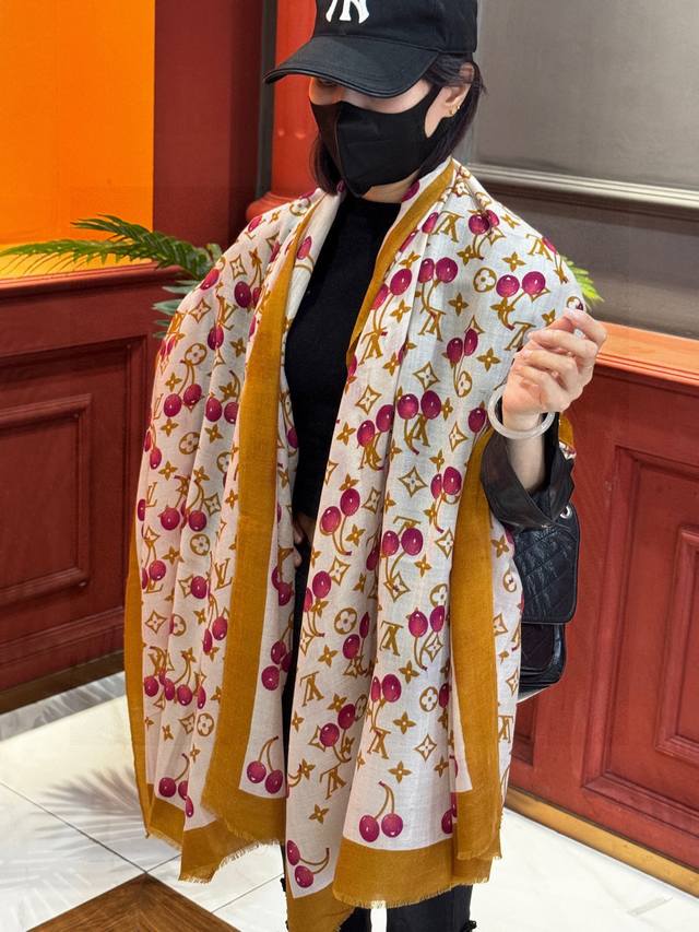 New Arrival: Louis Vuitton Cherry Cashmere Scarf (Ddd) This Louis Vuitton x Taka