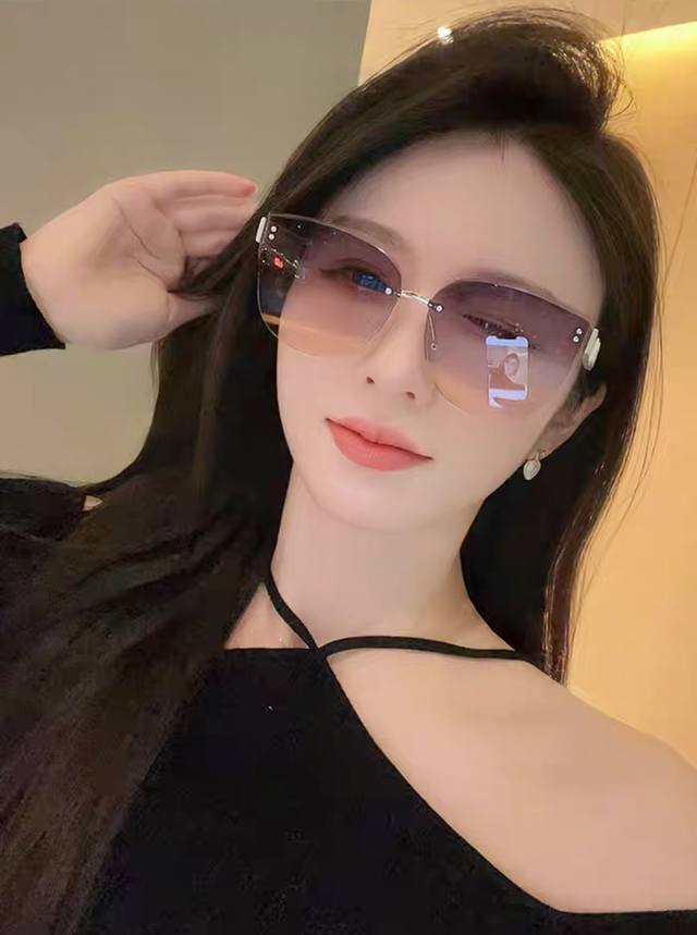 Gentle Moster Gm 2025 New Cat-Eye High-End Frameless Large Face Sunglasses Women