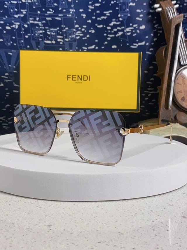 Fendi 2025 New Style Sunglasses with Printed Letter Logo - Fashionable Sunglasse