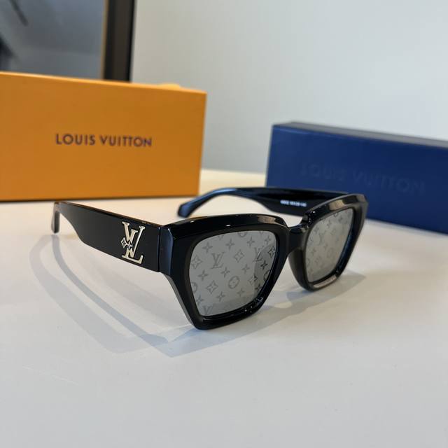 Louis Vuitton New Release Sunglasses (Ddd) Unisex
