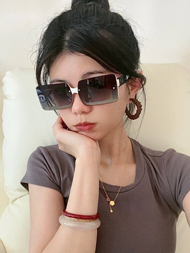 Chanel 2025 Spring New Trendy Hot Selling Fashion Square Frame Polarized Sunglas