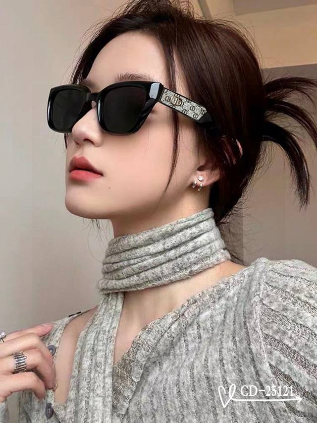 Dior (France) - Polaroid Resin Polarized Lenses - Tr90 Frame, Lightweight and Co