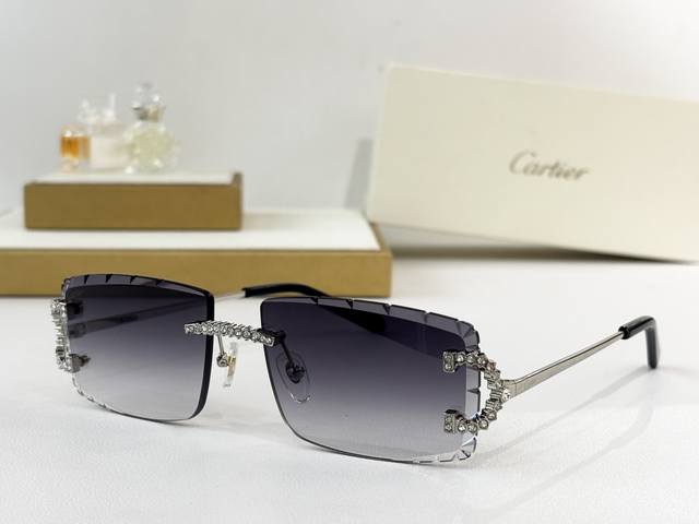 Cartie* Model: Ct0575S Size: 140 Ddd