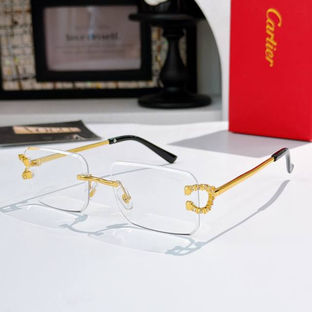 Cartie* Model: Ct0593 Size: 55 ports 18-145 Ddd