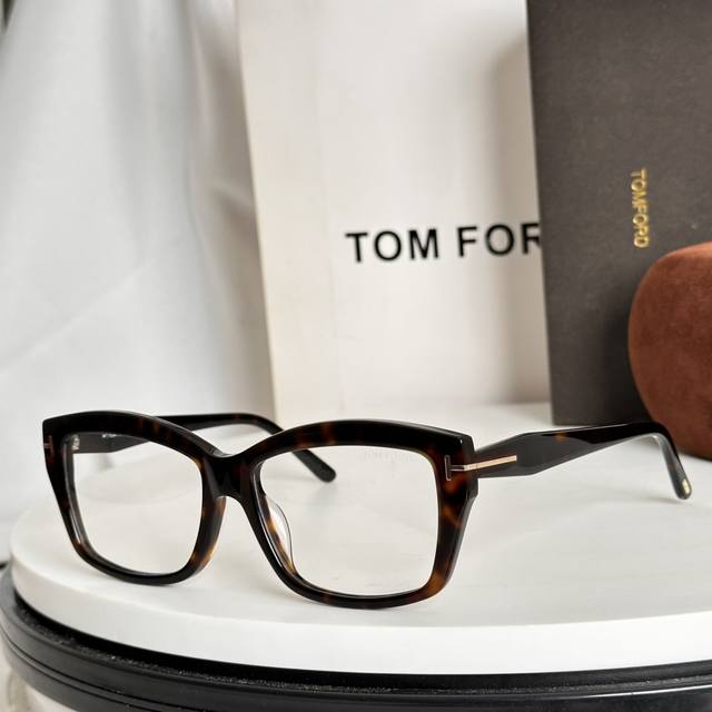 Tom For* Model: Ft6065Size: 55 ports 16-140 Ddd