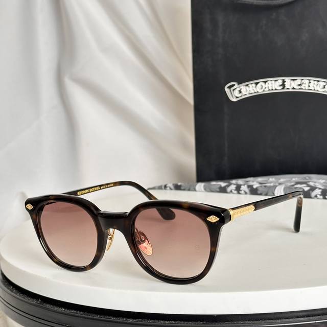 Chrome Heart* Mod: Just In-A Size: 48 ports 24-149 Ddd