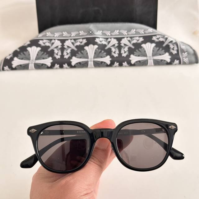 Chrome Heart* Mod: Just In-A Size: 48 ports 24-149 Ddd