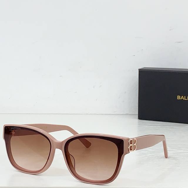 Balenciag Model: Bb0102 Size: 55cm x 18-142cm Ddd