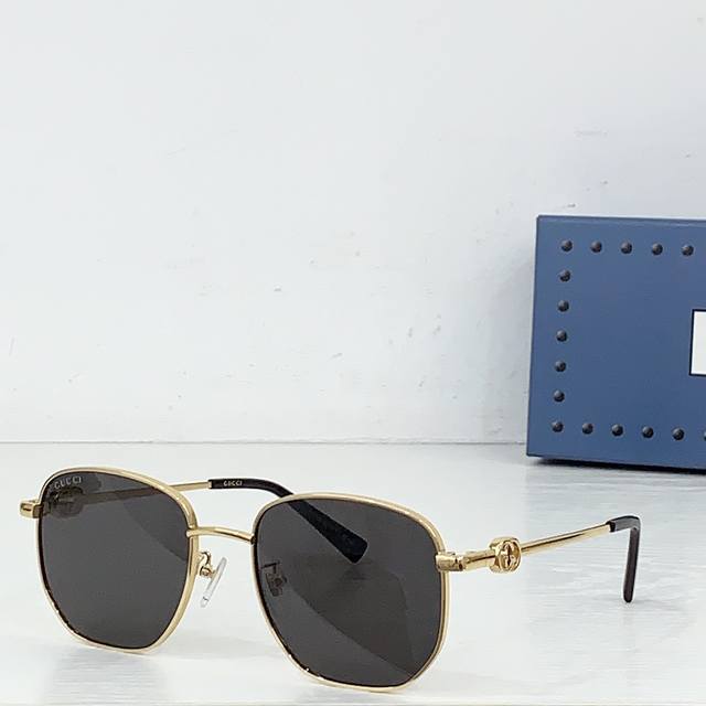 Gucc* Model: Gg2206S Size: 55 ports 19-145 Ddd