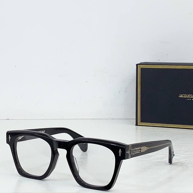 Color-changing Jacques Marie Mage Model: Rawlins Size: 49-23-146 Transparent col