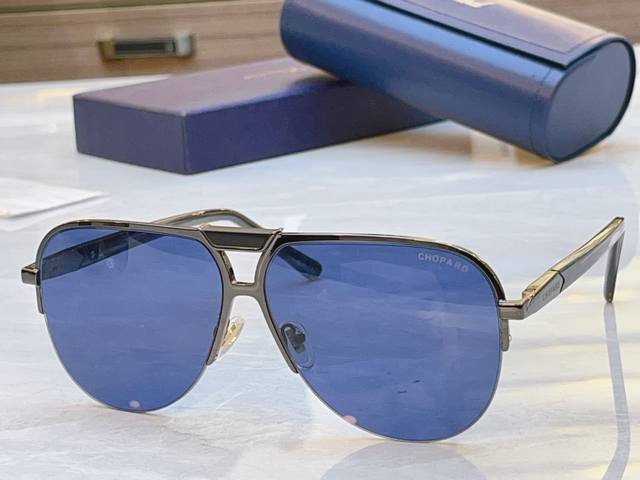 Chopard new sunglasses, Model: Schg902, Size: 62 (12-145mm) Ddd