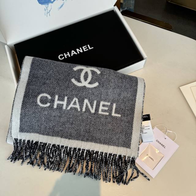 The latest Chanel boutique style is here! Top-tier double-layer yarn-dyed fabric