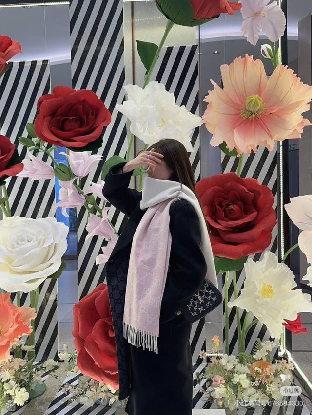 Gucci Perfect Gradient! High-quality reversible Gucci scarf, a must-have for aut