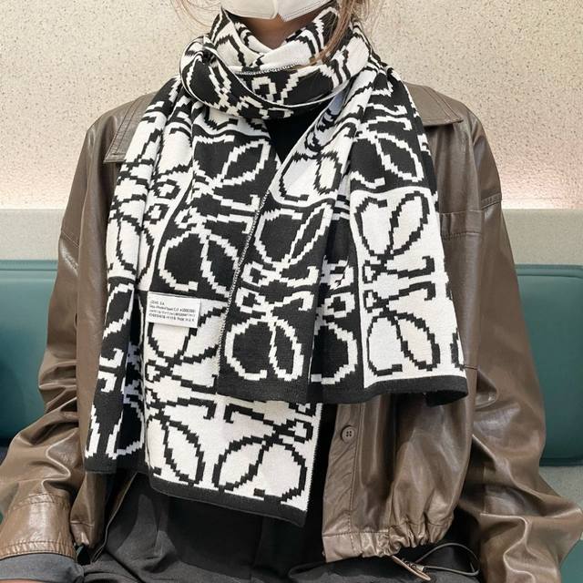 Hot Selling Top-Tier High-End Loewe Direct Supply to Dubai Export Goods Official