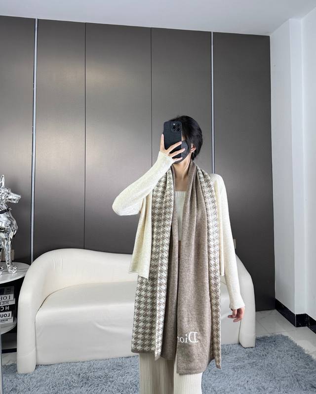 New Arrival! Dior's hottest scarf of 2025! Cashmere knit scarf, Dior limited edi