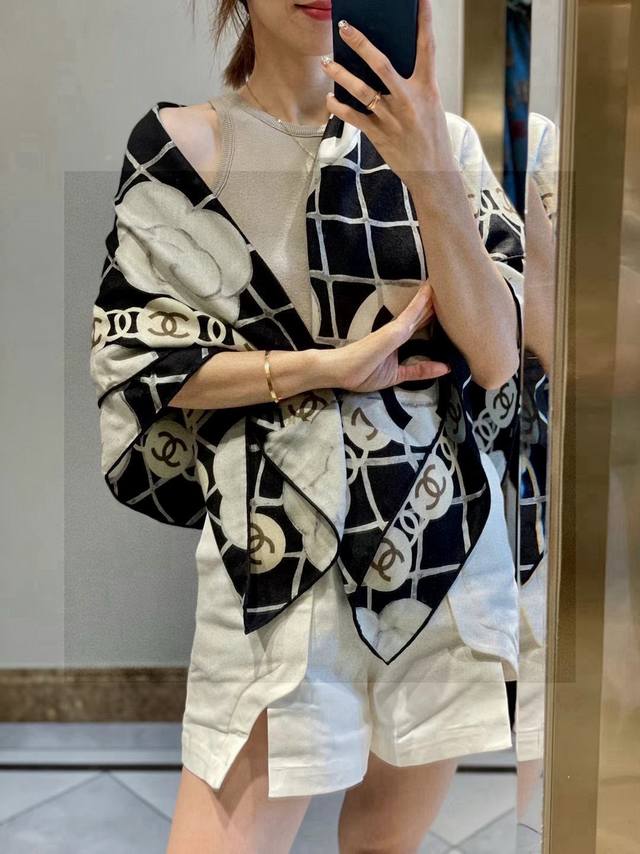 A tribute to the classic Coco Chanel Camellia. No words are needed; those who lo